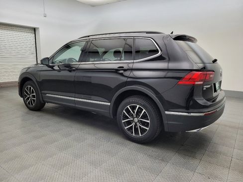 Used 2021 Volkswagen Tiguan SE image 3