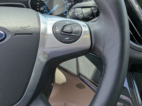 Used 2015 Ford Escape Titanium w/ Equipment Group 301A FWD image 26