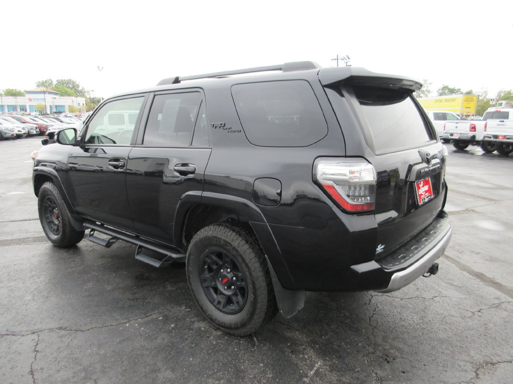 Used 2021 Toyota 4Runner TRD Off-Road Premium AWD/4WD image 10