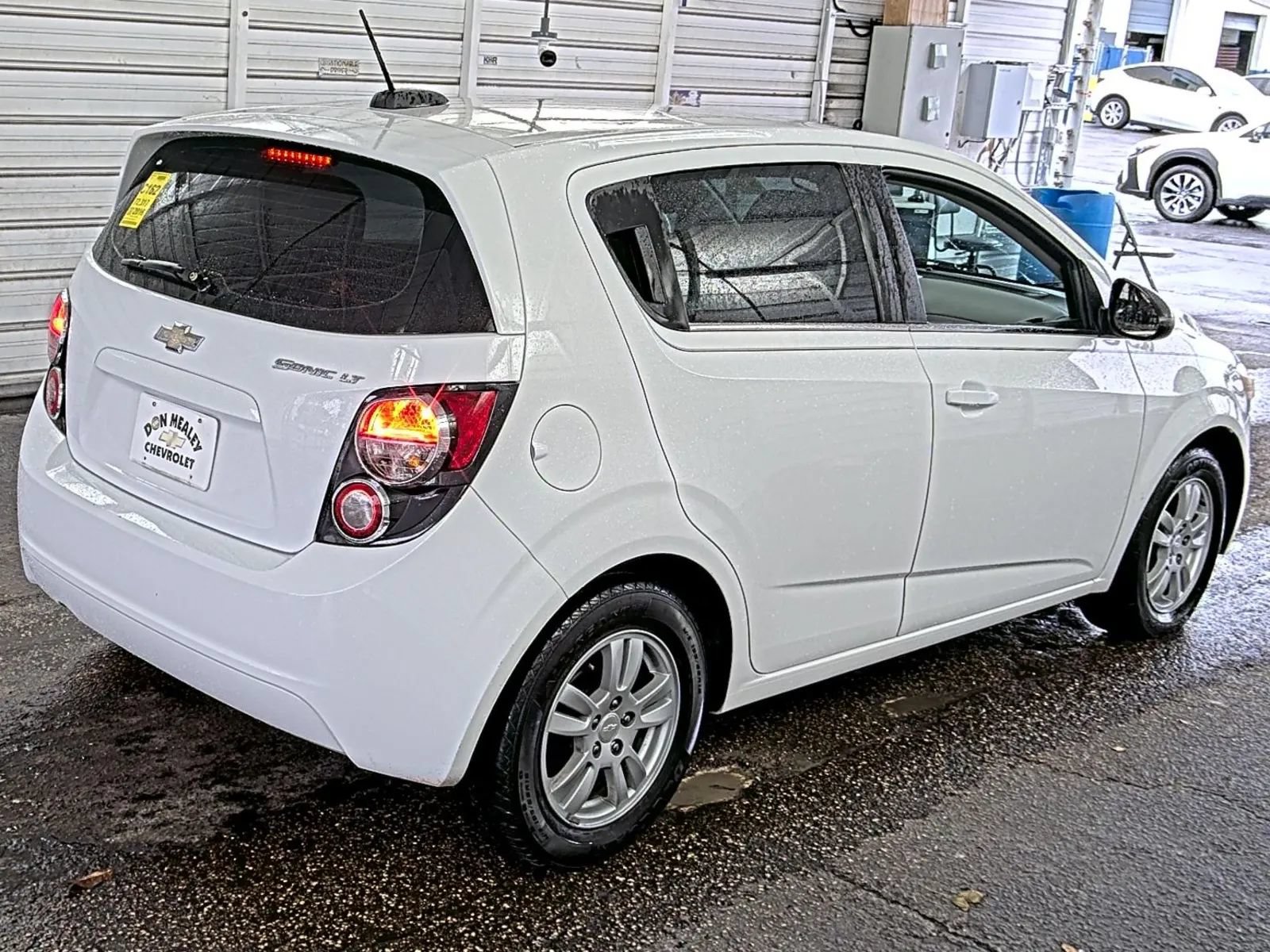 Used 2016 Chevrolet Sonic LT FWD image 7