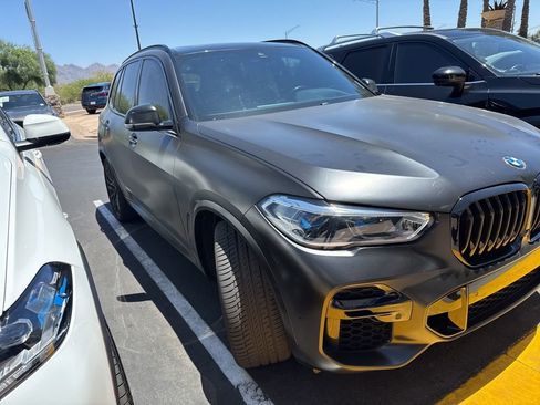 Used 2023 BMW X5 sDrive40i w/ Executive Package RWD image 2