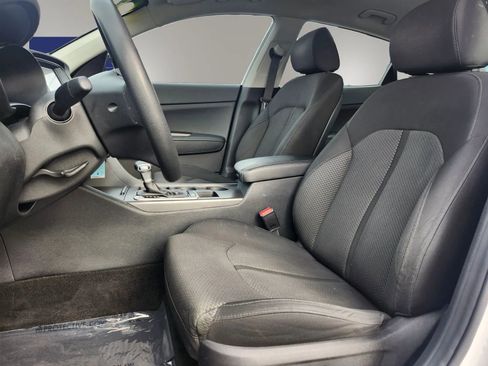 Used 2018 Kia Optima LX w/ Convenience Package image 10