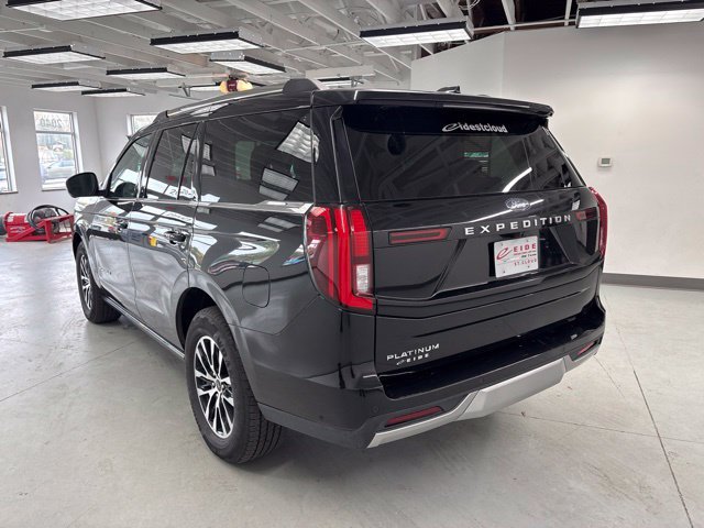 Used 2025 Ford Expedition Platinum AWD/4WD image 6