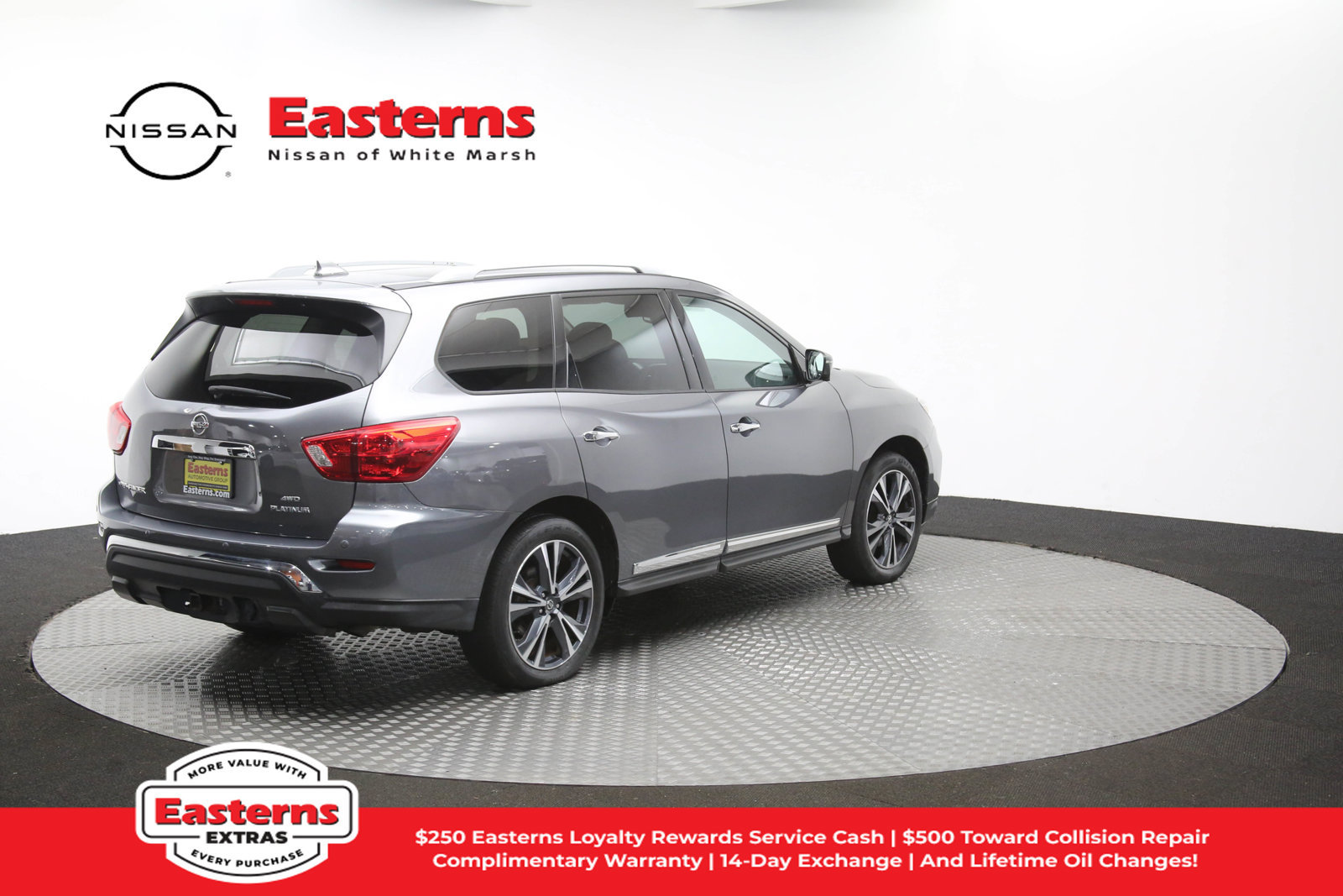 Used 2020 Nissan Pathfinder Platinum AWD/4WD image 44