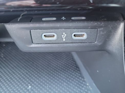 Used 2025 Volkswagen Jetta Sport image 11