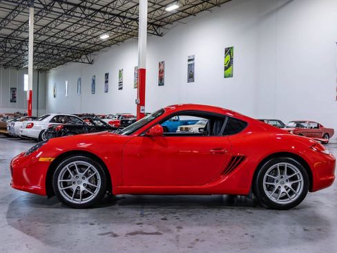 Used 2010 Porsche Cayman RWD image 3