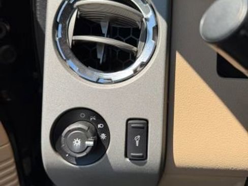 Used 2013 Ford F350 Lariat w/ Chrome Pkg AWD/4WD image 36