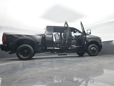 Used 2025 RAM 3500 Limited AWD/4WD image 80