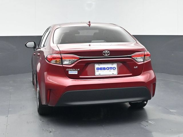 Used 2025 Toyota Corolla LE FWD image 7