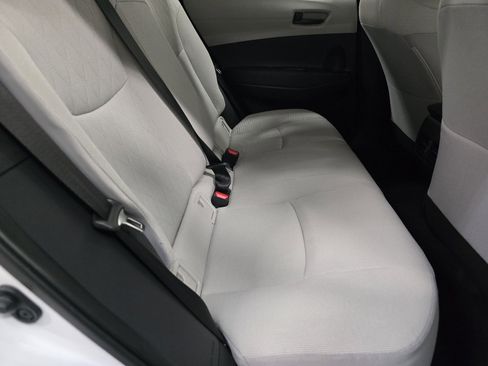 Certified 2024 Toyota Corolla Cross L image 17