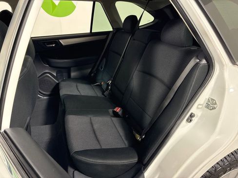 Used 2017 Subaru Outback 2.5i Premium image 28