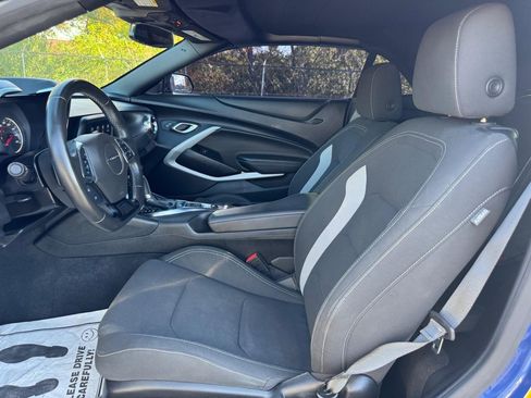 Used 2021 Chevrolet Camaro LT w/ RS Package image 16