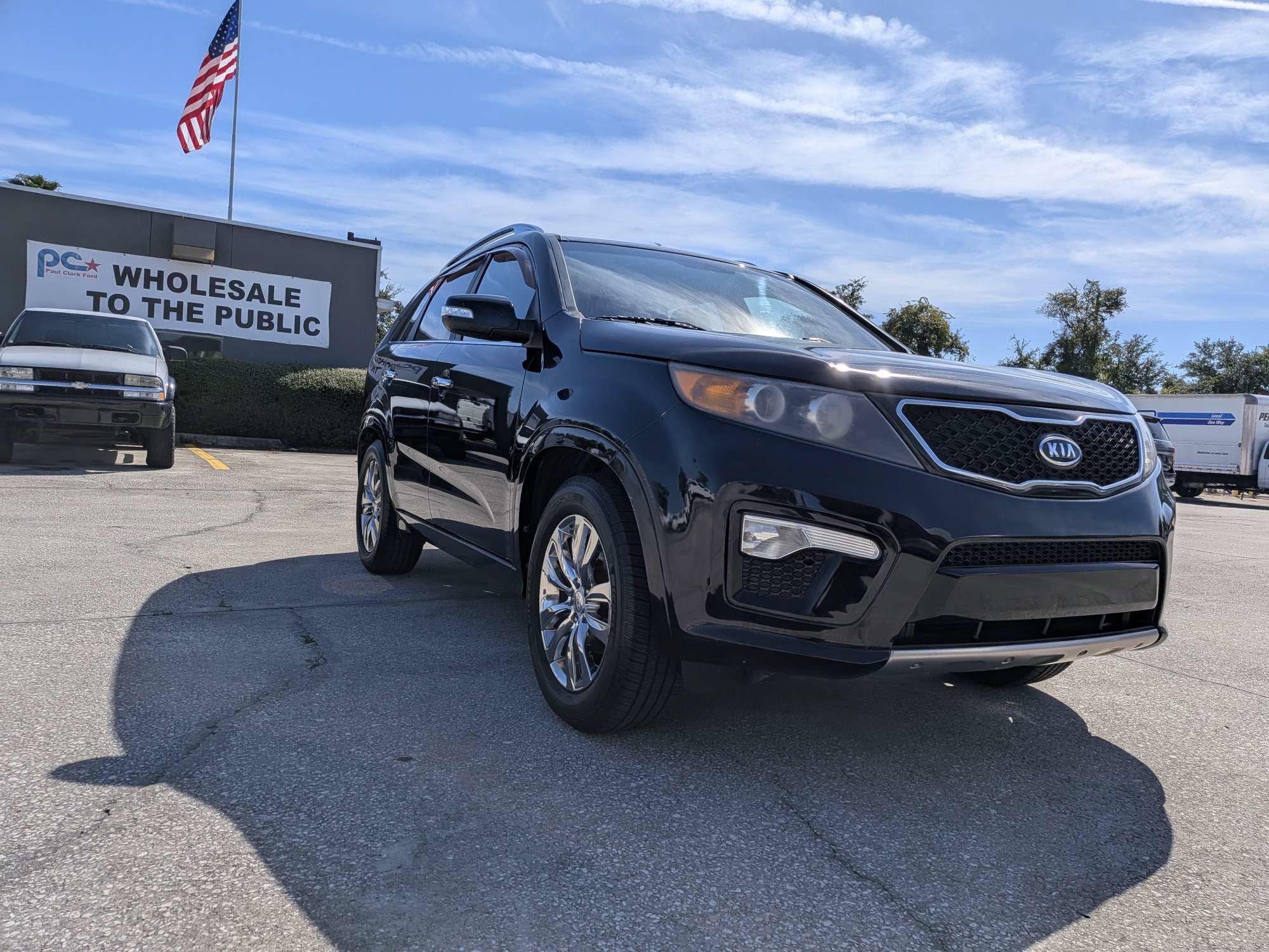 Used 2011 Kia Sorento SX FWD image 2