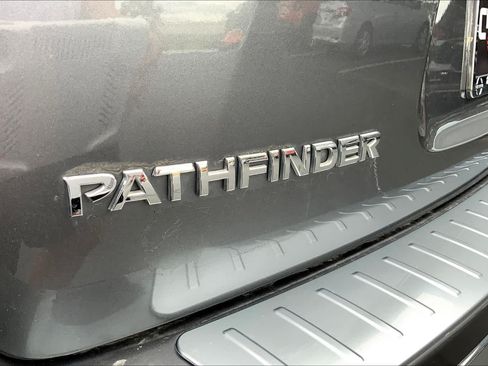 Used 2020 Nissan Pathfinder S FWD image 31