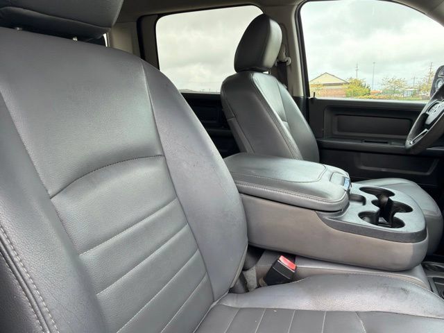 Used 2016 RAM 2500 Tradesman w/ Chrome Appearance Group AWD/4WD image 19