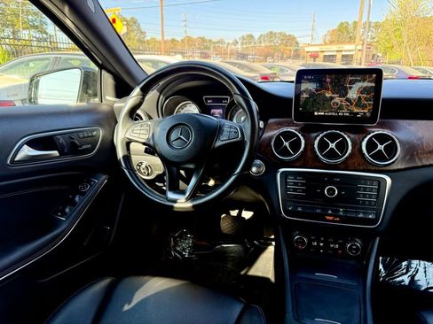 Used 2016 Mercedes-Benz GLA 250 4MATIC image 19