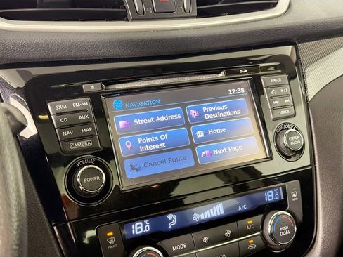 Used 2016 Nissan Rogue SL image 14