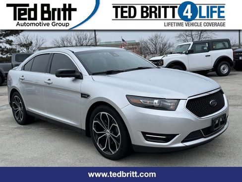 Used 2017 Ford Taurus SHO image 1