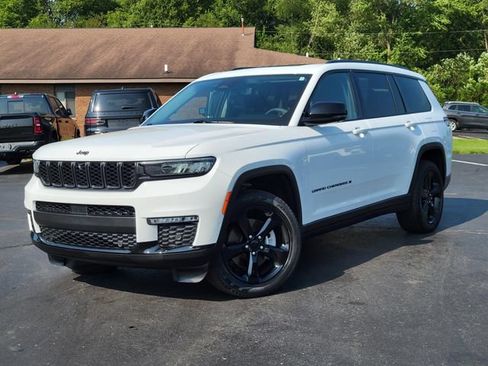 Used 2023 Jeep Grand Cherokee L Limited w/ Luxury Tech Group II AWD/4WD image 1