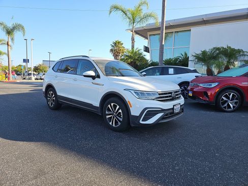 Used 2024 Volkswagen Tiguan S FWD image 3