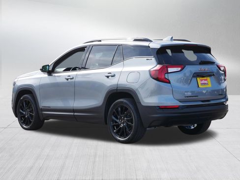 Used 2023 GMC Terrain SLT w/ Infotainment Package II image 5