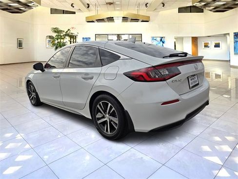 Used 2023 Honda Civic LX image 5