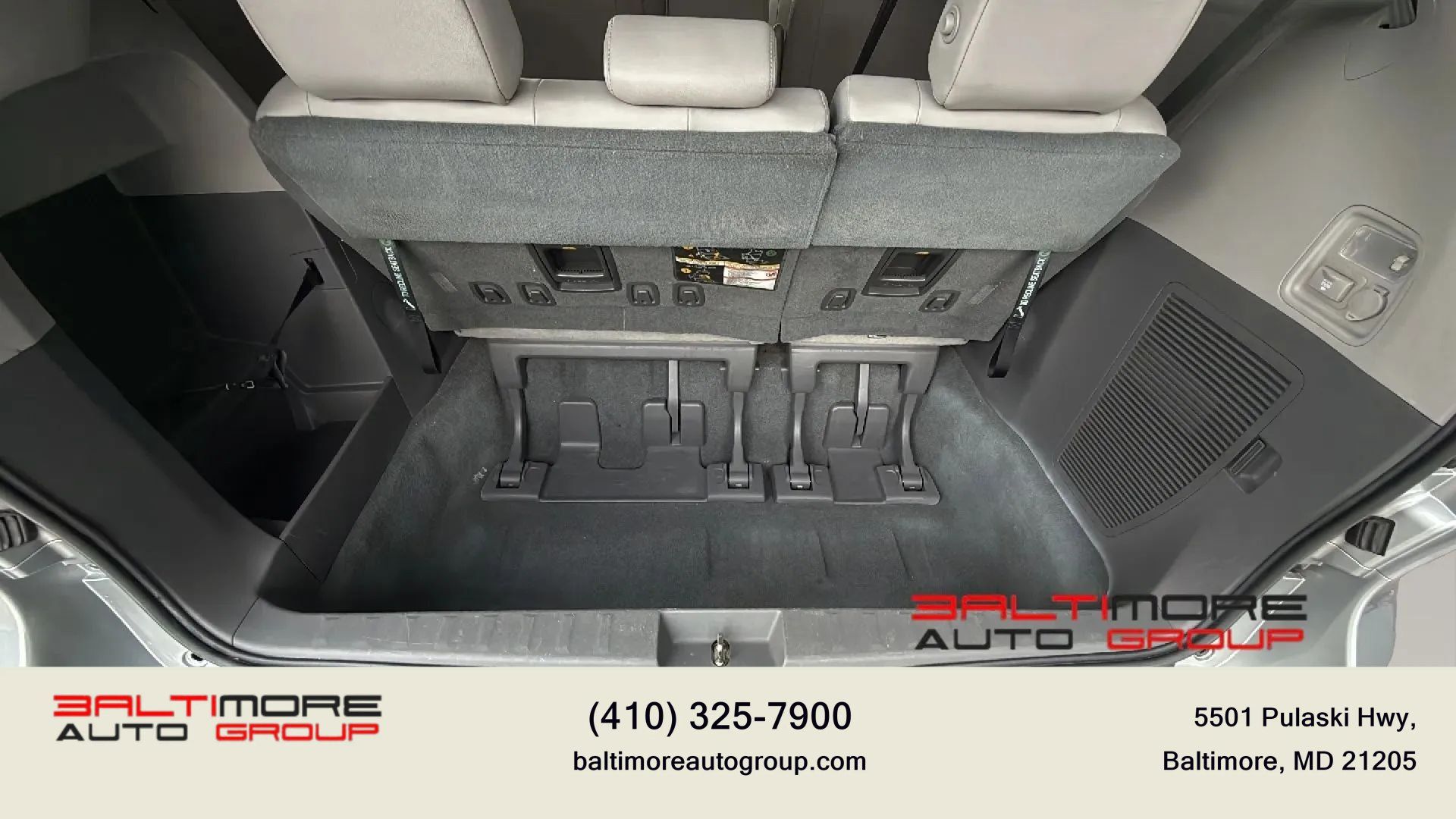 Used 2019 Toyota Sienna XLE Premium FWD image 36