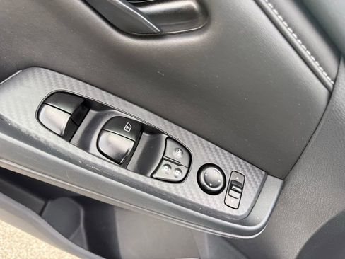 Used 2025 Nissan Sentra S FWD image 11