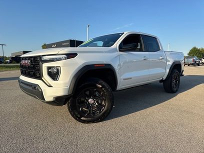 Used 2024 GMC Canyon Elevation w/ Convenience Package