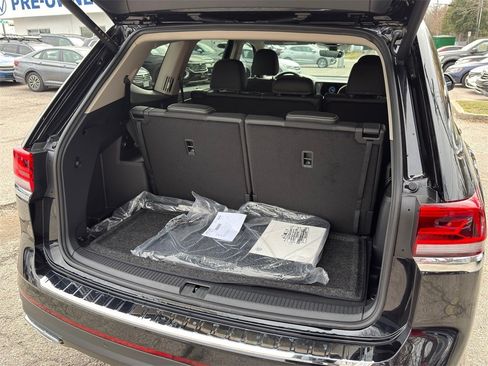 New 2026 Volkswagen Atlas SE image 9