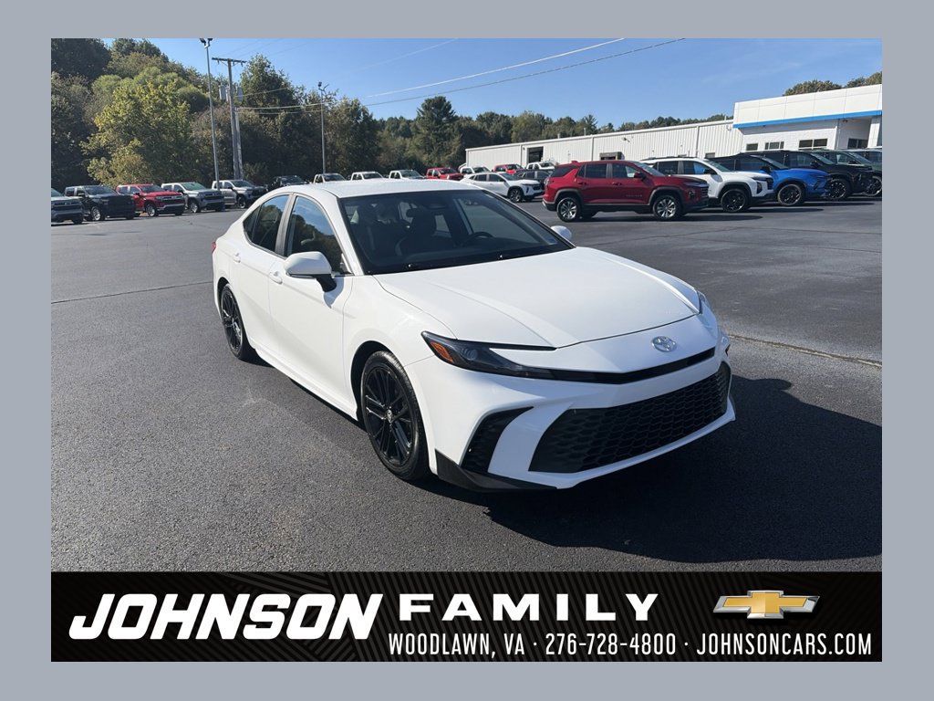 Used 2025 Toyota Camry SE FWD 360° Tour