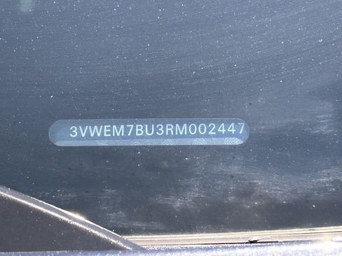 Used 2024 Volkswagen Jetta SE FWD image 30