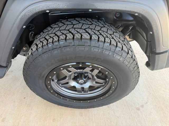 Used 2024 Jeep Wrangler Sport AWD/4WD image 5