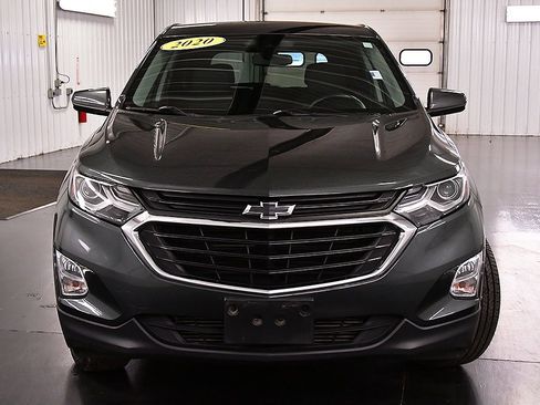Used 2020 Chevrolet Equinox LT image 2