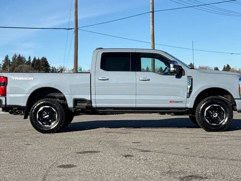 Certified 2026 Ford F350 Platinum w/ Platinum Plus Package image 8