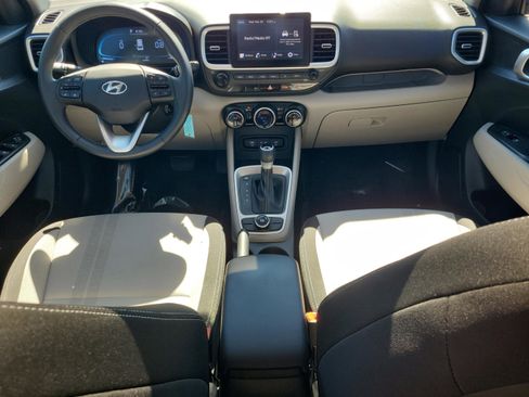 Certified 2023 Hyundai Venue SEL image 12