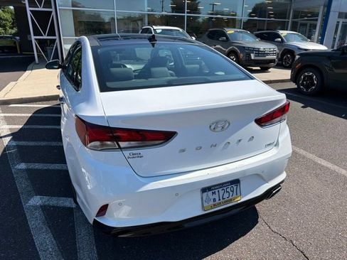 Used 2019 Hyundai Sonata Limited w/ Ultimate Package 04 FWD image 9