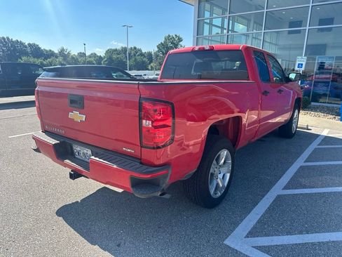 Used 2018 Chevrolet Silverado 1500 Custom w/ Custom Value Package RWD image 4