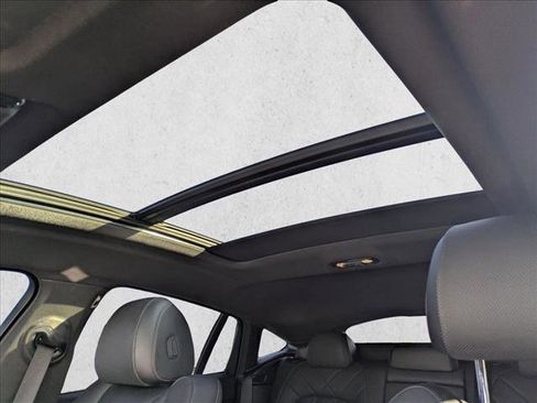 Used 2023 BMW X6 xDrive40i w/ M Sport Package image 17