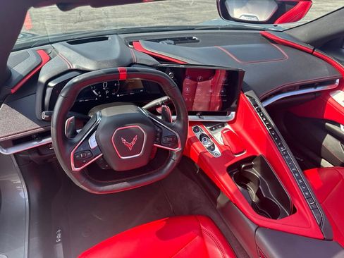 Used 2023 Chevrolet Corvette Stingray Preferred Conv w/ Z51 Performance Package RWD image 11