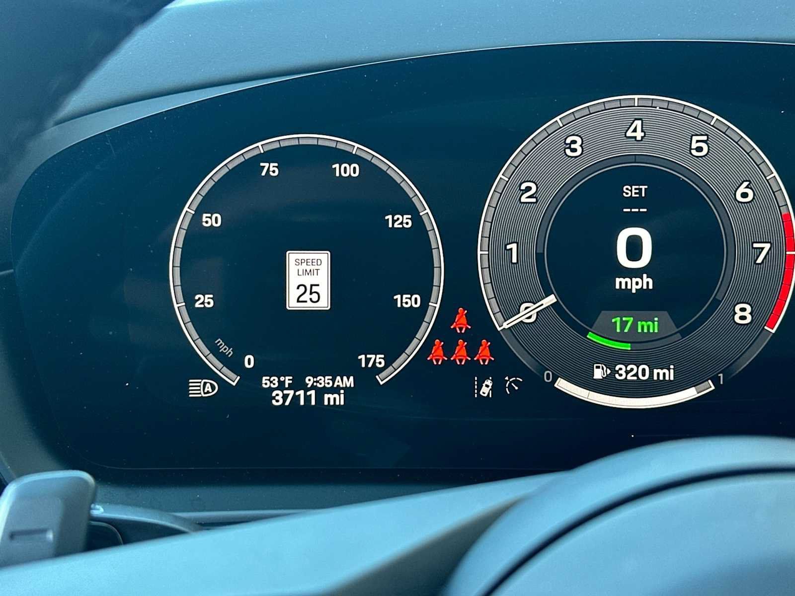 Certified 2025 Porsche Cayenne E-Hybrid AWD/4WD image 26