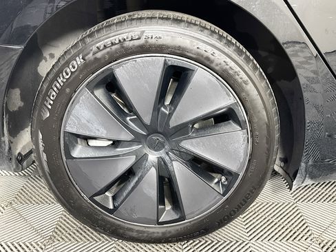 Used 2025 Tesla Model 3 Long Range image 30