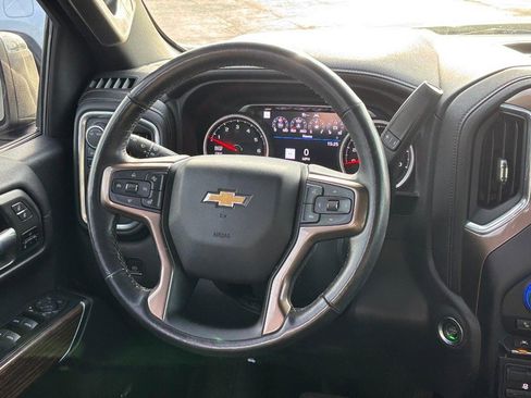 Certified 2020 Chevrolet Silverado 1500 High Country w/ Technology Package image 12