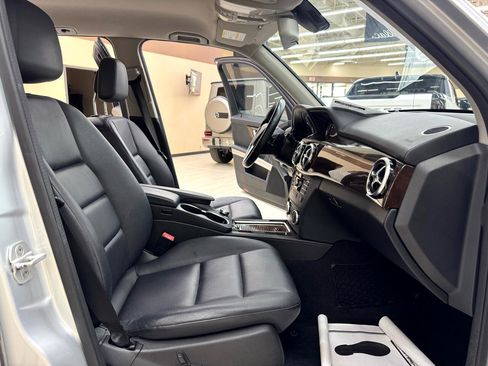Used 2014 Mercedes-Benz GLK 350 2WD image 38