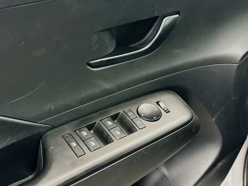 Used 2025 Hyundai Kona SEL image 15