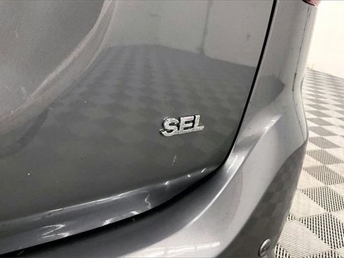 Used 2022 Mitsubishi Outlander SEL image 8