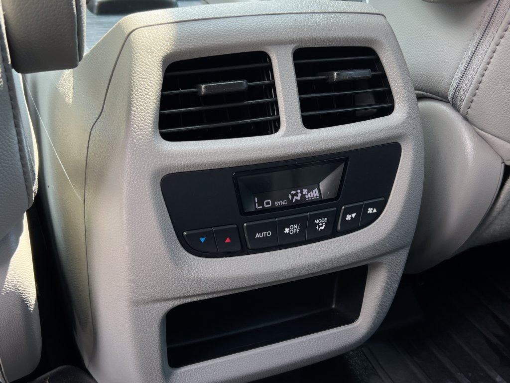Used 2017 Honda Pilot EX-L image 18