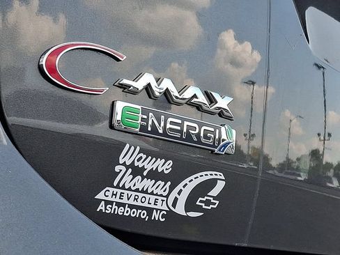 Used 2016 Ford C-MAX Energi SEL w/ Equipment Group 302A FWD image 32