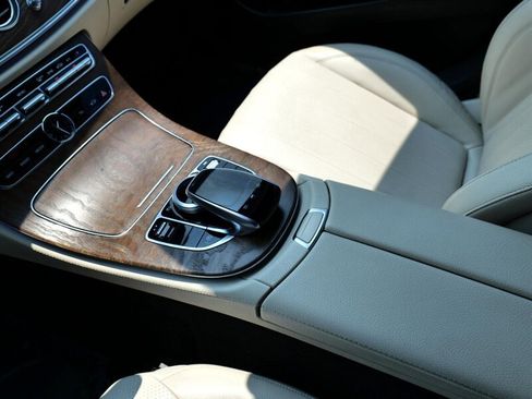 Used 2019 Mercedes-Benz E 300 4MATIC w/ Parking Assistance Package image 20