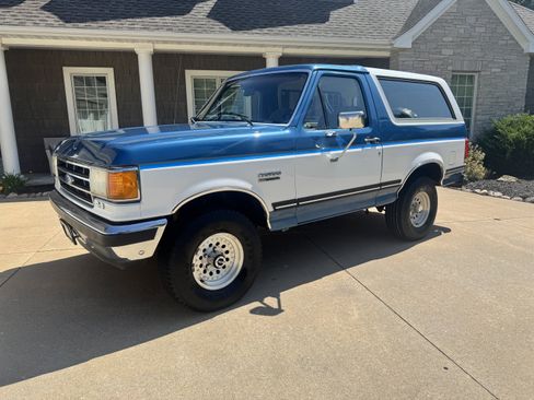Used 1989 Ford Bronco AWD/4WD image 2